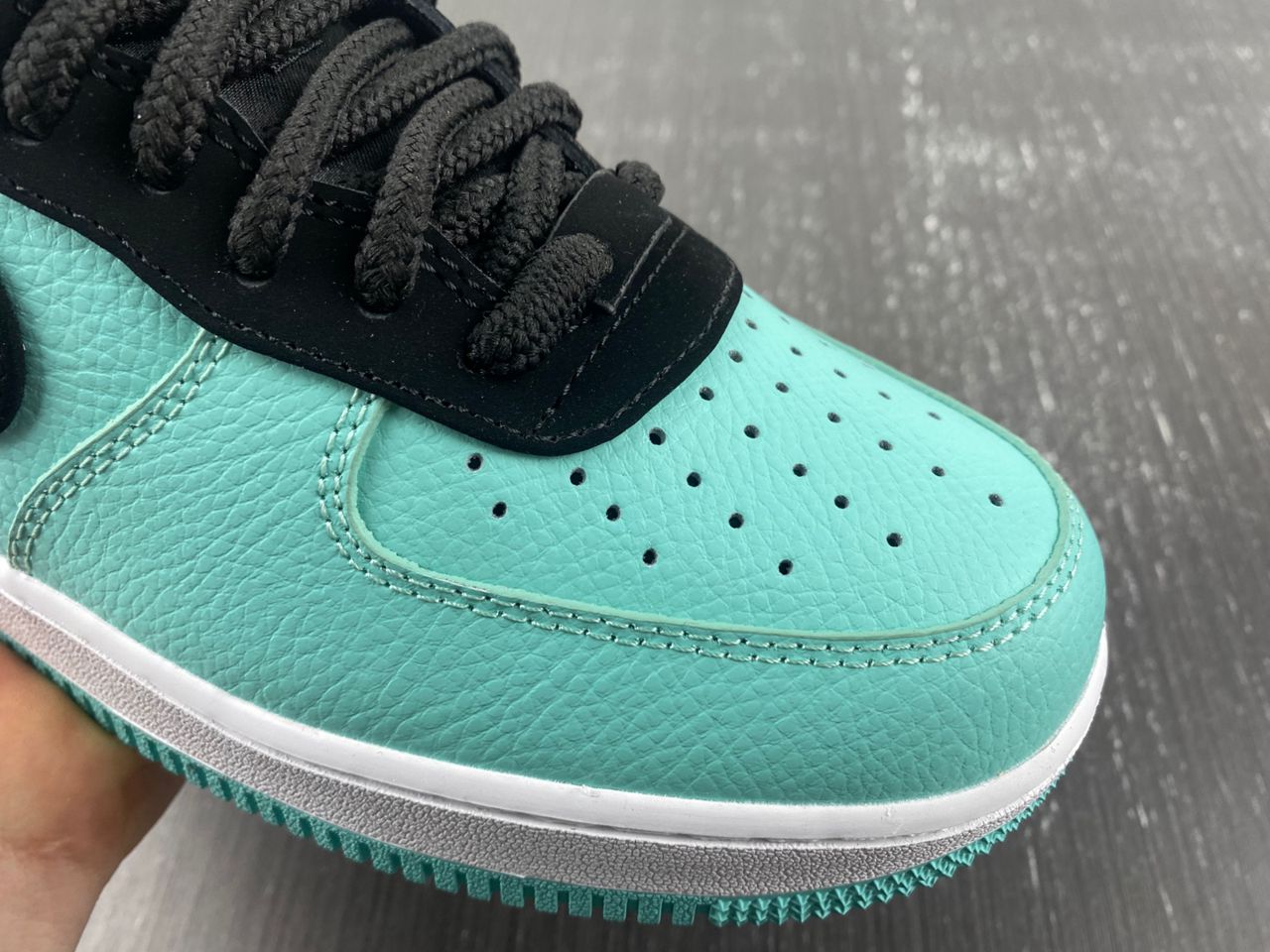 T*f*ny & Co. x Nike Air Force 1 Low DZ1382-002